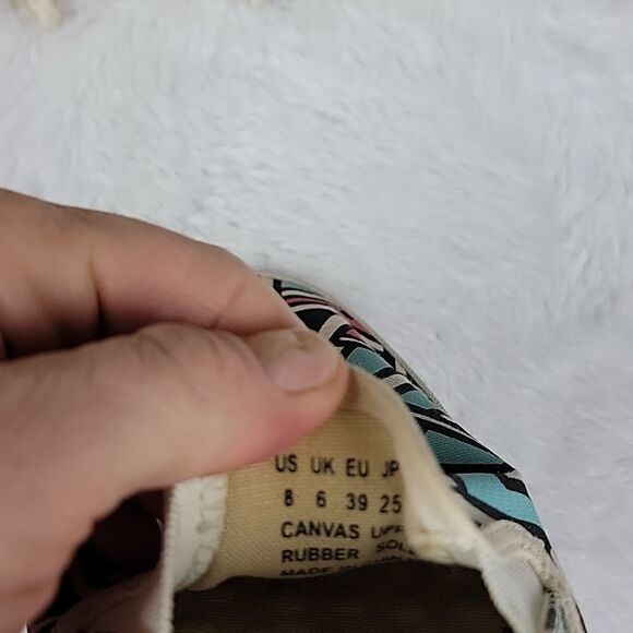 ‎BUCKET FEET Slip On Shoes [SIZE 8] - Picture 6 of 6